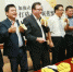 台湾香蕉政治学！一根香蕉就能看透台湾政客百态。(图片来源：台湾《联合报》) - 台湾新闻-中国新闻网