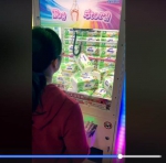 夹娃娃机竟出现这个 网笑：10元夹到都嫌贵 - 中时电子报